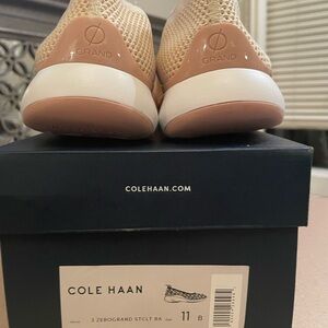Cole Haan Women’s 3. Zerogrand Stitchlite Knit Oxford Shoes